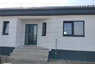 Casă cu 4 camere în Central