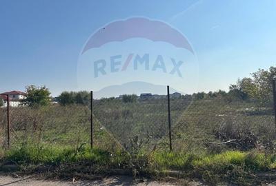 Teren agricol intravilan de 10167 mp, în Central - 4