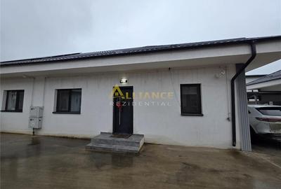 Duplex cu 3 camere cu Canalizare în Central - 12