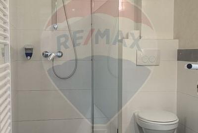 Spațiu comercial, de 202.35000610352 mp, în Central - 26