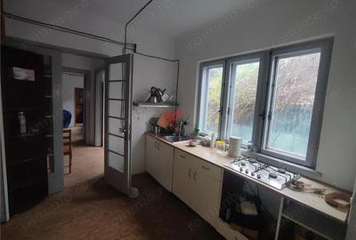 Vanzare teren cu autorizatie vila Obor - 4