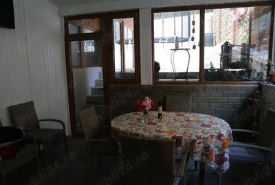 Casă cu 4 camere cu Teren 100 Mp în Cezar Petrescu - 1