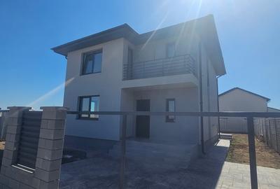 Casa/Vila 4 camere-teren 450 mp/Com.Berceni - 1