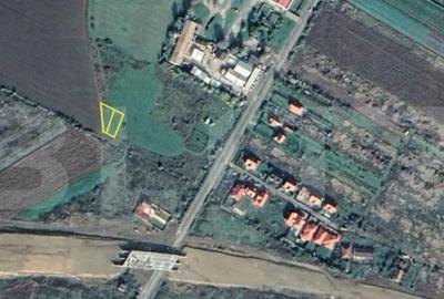 Teren de 2000 mp, în Central