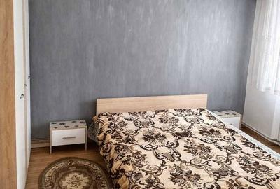 Apartament cu 2 camere decomandat în Petros - 2