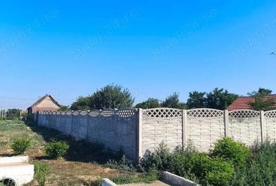 Casă cu 3 camere cu Teren 993 Mp în Pesac - 2