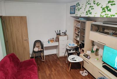 Parcul Sebastian,bl.1988,p/8,decomandat,2 bai,geam la baie,loc parcare,Amenajat - 2