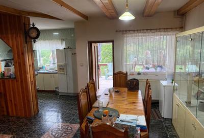 VANZARE CASA TIP PENSIUNE - 14