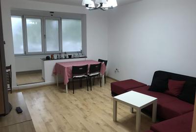 Apartament cu 3 camere semidecomandat în Central - 2