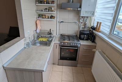 Apartament cu 2 camere decomandat, mobilat în Apărătorii Patriei - 4