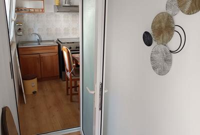 Casă cu 4 camere în Central - 2