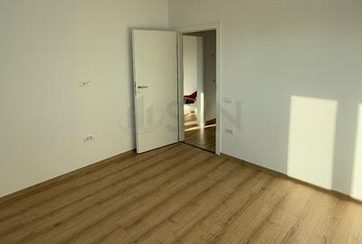 Apartament cu 2 camere semidecomandat în 1 Mai - 2