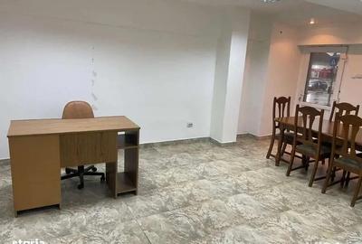 Spațiu comercial, de 20 mp, în Central - 4