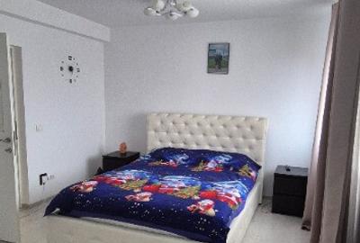 Apartament cu 3 camere semidecomandat în Central