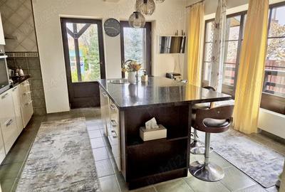 Casă cu 6 camere cu Teren 1000 Mp în Sânpetru