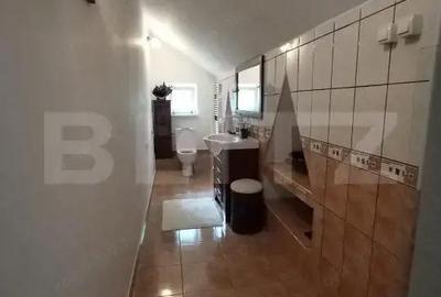 Casă cu 15 camere cu Teren 2000 Mp în Micro 6 - 4