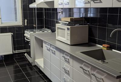 Apartament cu 4 camere decomandat, mobilat în P-ța Victoriei - 7