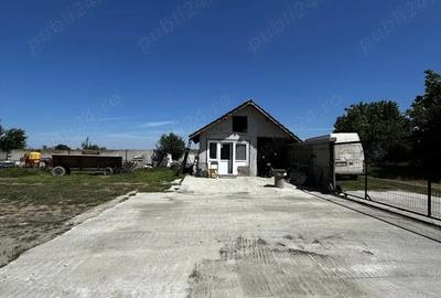 Spațiu comercial, de 672 mp, în Poiana - 6