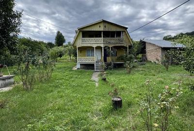 Teren de 2548 mp, în Central - 7