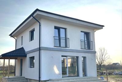 Casă cu 3 camere în Central