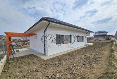 Casă individuală cu 4 camere cu Canalizare în Chinteni - 5