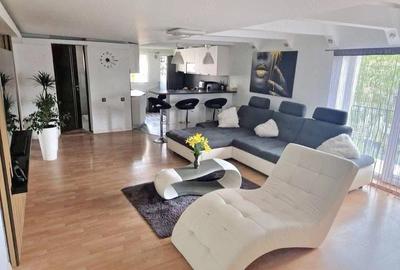 Apartament cu 4 camere decomandat în Central - 1