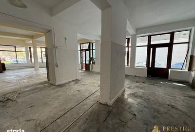 Spațiu comercial, de 232.56 mp, în Central - 6