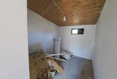 Apartament cu 3 camere la etajul 1 plus anexe, complet mobilat , nou - 9