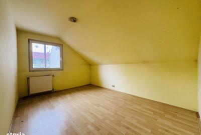 Casă cu 3 camere decomandat cu Teren 420 Mp în Spitalul Județean - 6