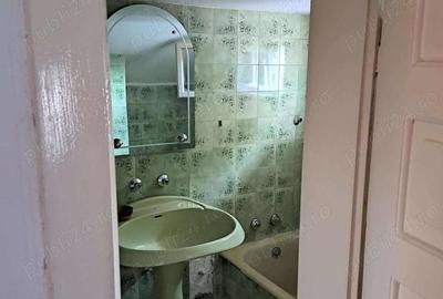 Casa cu 5 camere de vanzare , 14 MAI , 128.000 euro neg. - 2