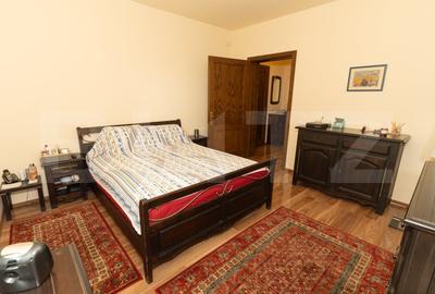 Vila exclusivista, de vanzare, cu 8 camere, 400 mp, zona Peris - 12