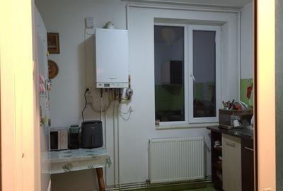 3 camere Exercițiu / fondul vechi , Decomandat / centrala , Amplasament DEOSEBIT - 13