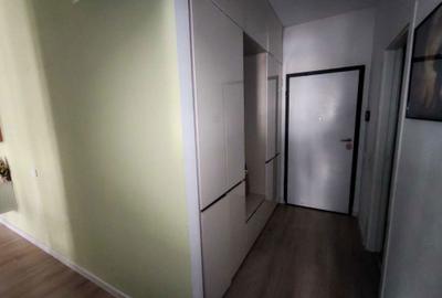Apartament cu 3 camere decomandat în Fizicienilor - 7