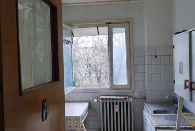 Apartament cu 4 camere decomandat în Berceni - 7