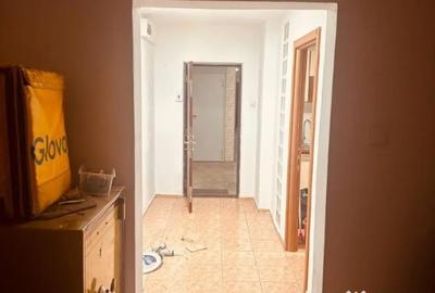 Apartament cu 4 camere decomandat, mobilat în Vitan - 2