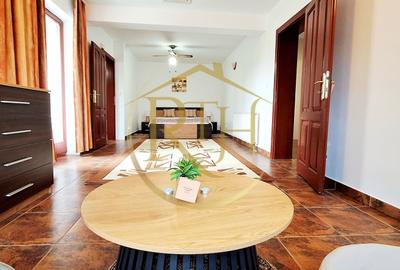 Oferim spre inchiriere, casa deosebi cu 4 camere,2 garaje,zona Soarelui-Braytim - 23