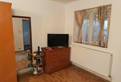 Casă cu 3 camere în Mărăcineni - 1