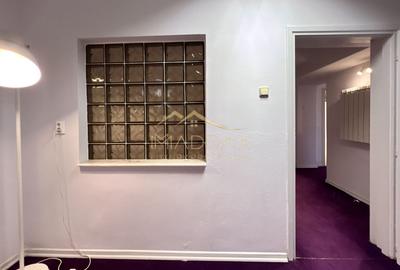 Apartament cu 6 camere decomandat, mobilat în Capitale - 32