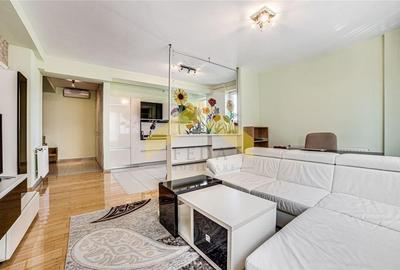 Apartament de vanzare ansamblul Bermo, zona Banu Maracine - 1