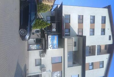 Apartament cu 3 camere decomandat în Central - 1