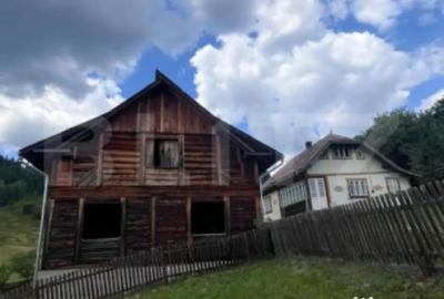 Teren de 36000 mp, în Central - 8