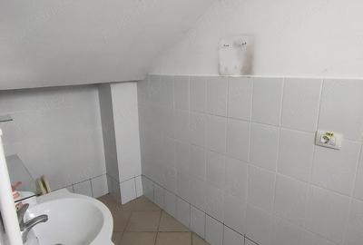 Spațiu comercial, de 49 mp, în Central - 1
