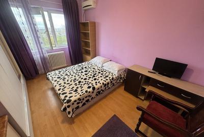 Apartament cu 2 camere semidecomandat, mobilat în Far - 2