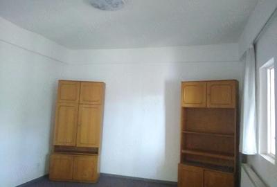 Spațiu comercial, de 5 mp, în Central - 1