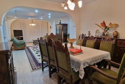 Coiciu, o vila construita pe cadre de beton, bine compartimentata. - 2