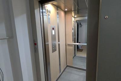 Apartament cu 3 camere în Central - 1