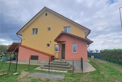 Casă individuală cu 6 camere în Exterior Est