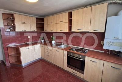 Apartament cu 4 camere decomandat, mobilat în Turnișor - 3