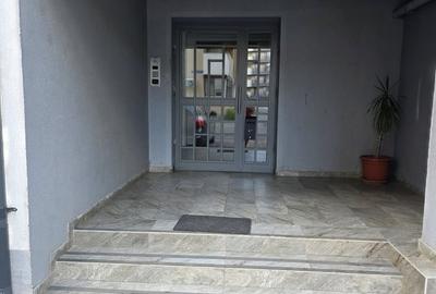Apartament cu 3 camere decomandat în Berceni - 3