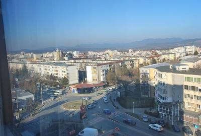 Apartament cu 2 camere decomandat în Decebal